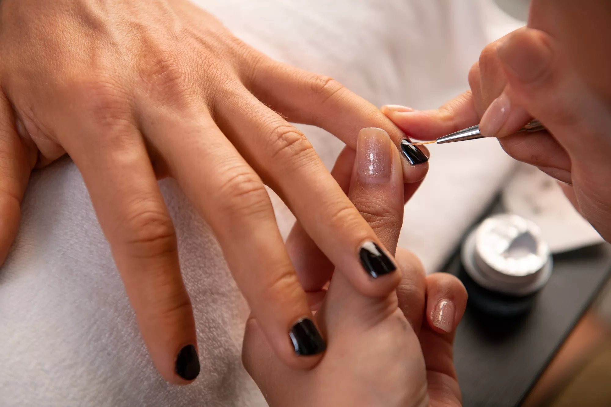 ¿Cómo mantener el esmalte semipermanente en perfecto estado más tiempo?